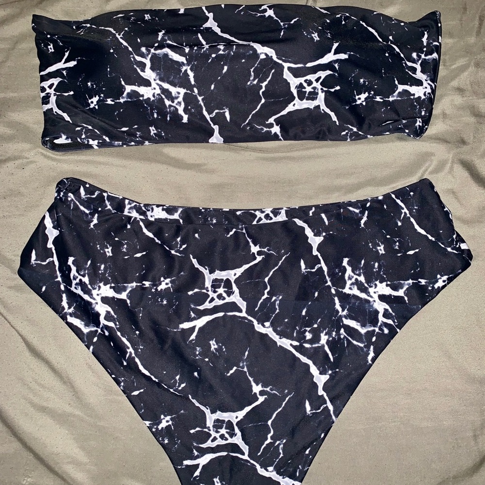 BRAND NEW NEVER WORN HIGH WAISTED BIKINI